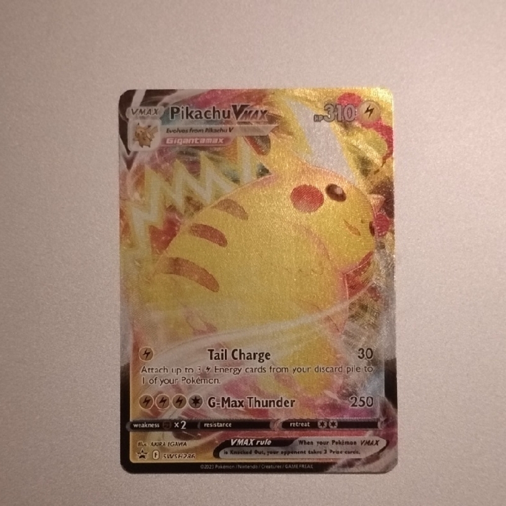 Pikachu VMAX Pokémon Card